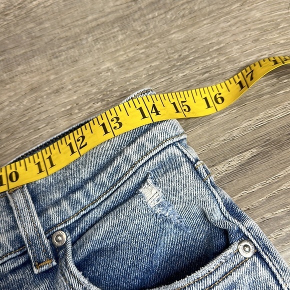 Revice Women’s High Rise Shorts Cut Off Rigid in Light Washed Sz 29 - Picture 6 of 9